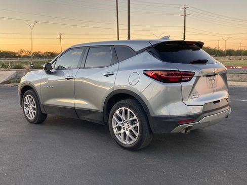 Used 2023 Chevrolet Blazer LT image 7