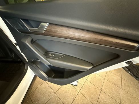 Certified 2022 Audi Q5 2.0T Premium w/ Convenience Package image 29