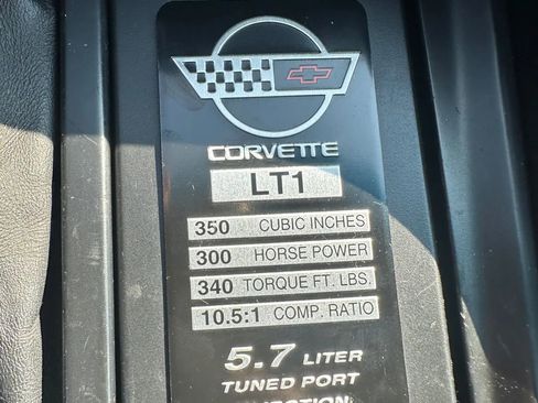 Used 1993 Chevrolet Corvette Coupe image 24