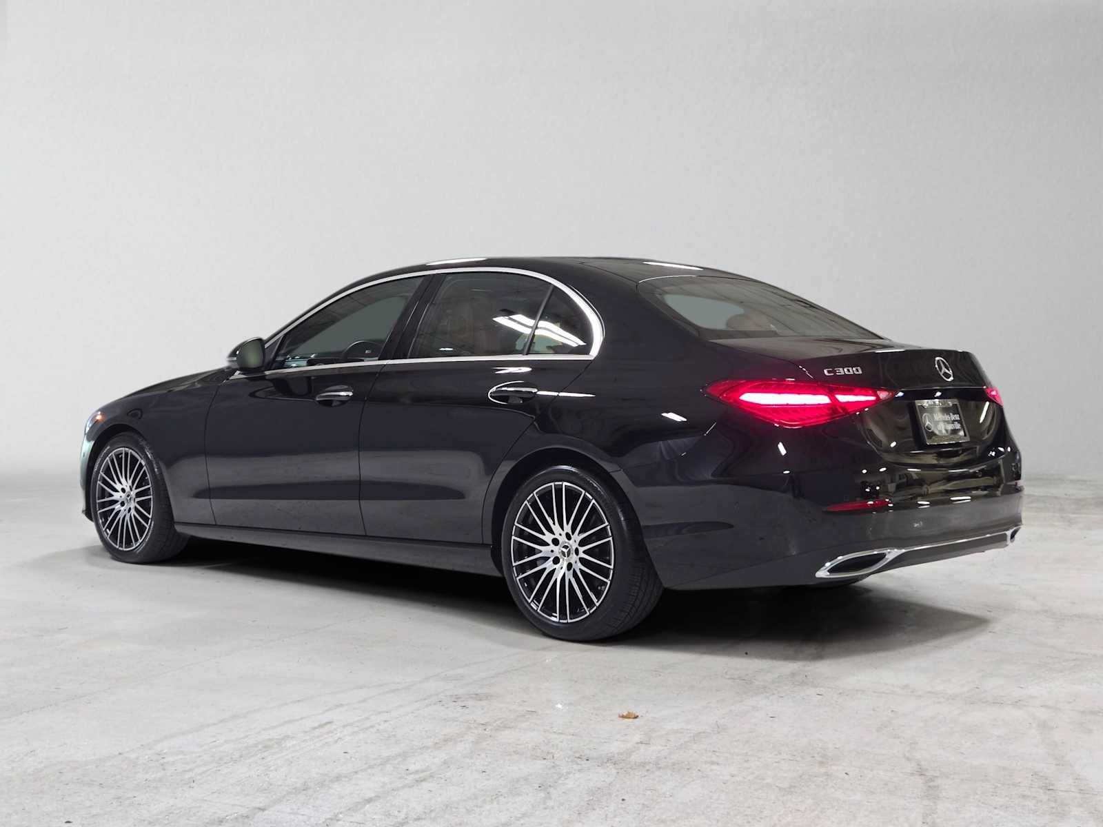 Certified 2026 Mercedes-Benz C 300 4MATIC Sedan image 4