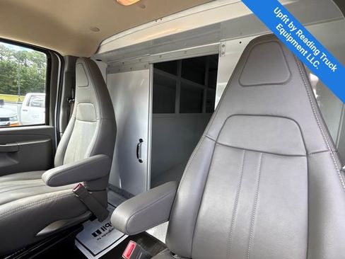 New 2025 Chevrolet Express 3500 w/ Power Convenience Package image 4