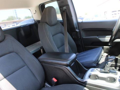 Used 2022 Chevrolet Colorado LT w/ Fleet Safety Package AWD/4WD image 13