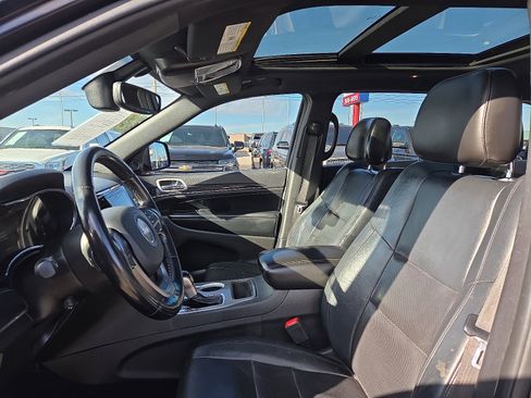 Used 2021 Jeep Grand Cherokee Limited w/ Luxury Group II image 11