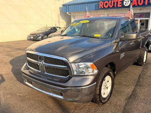 Used 2024 RAM 1500 Classic SLT AWD/4WD image 4