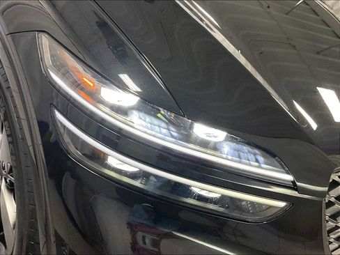 Used 2023 Genesis GV70 3.5T Sport w/ Sport Advanced Package image 33