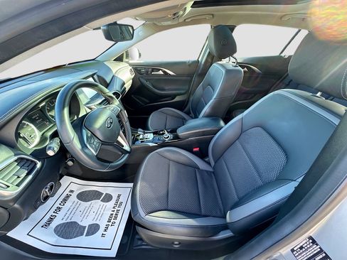 Used 2019 INFINITI QX30 image 20