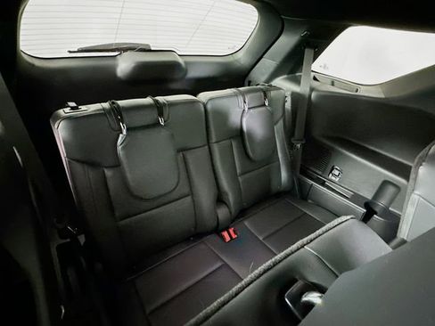 Certified 2025 Ford Explorer ST AWD/4WD image 35