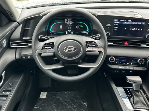 New 2026 Hyundai Elantra Blue image 11