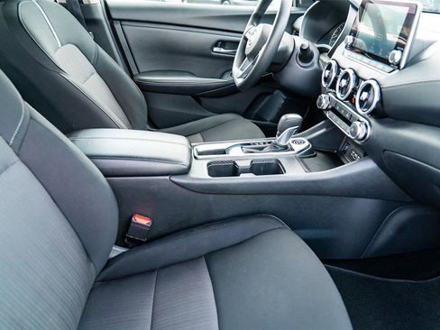 Used 2024 Nissan Sentra SV FWD image 23