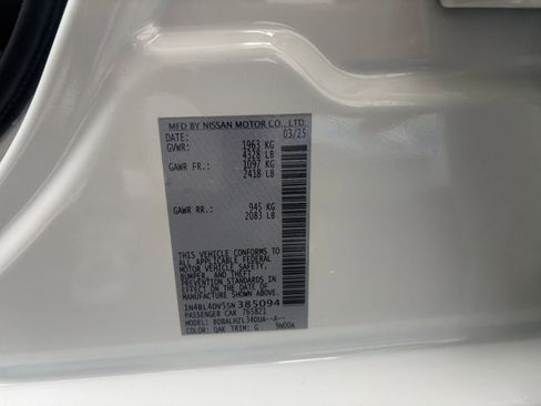 Used 2025 Nissan Altima 2.5 SV image 30