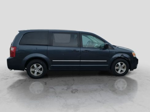 Used 2008 Dodge Grand Caravan SXT FWD image 9