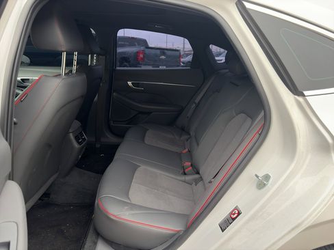Used 2022 Hyundai Sonata SEL Plus image 11