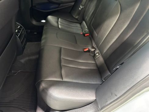 Used 2018 BMW 530i w/ Premium Package RWD image 25