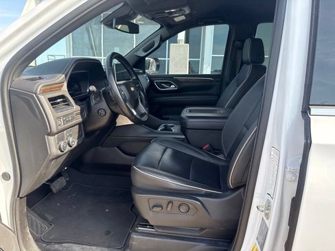 Used 2024 Chevrolet Tahoe Premier RWD image 17