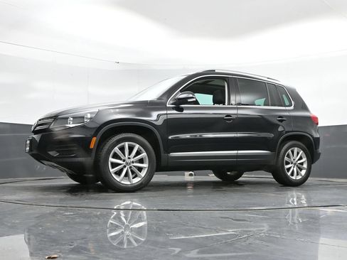 Used 2017 Volkswagen Tiguan Wolfsburg Edition FWD image 44
