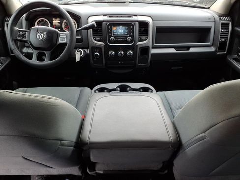 Used 2014 RAM 1500 Express image 11