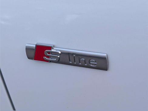 Used 2024 Audi A4 2.0T Premium Plus image 9