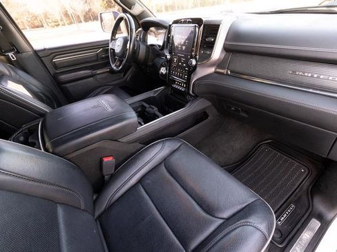 Used 2021 RAM 1500 Limited w/ Body Color Bumper Group image 27