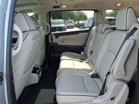 Used 2025 Honda Odyssey Touring image 19