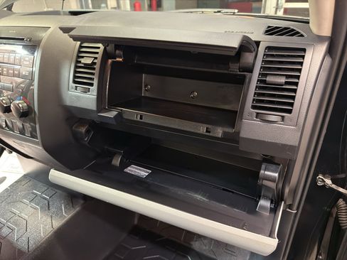 Used 2010 Toyota Tundra 2WD Double Cab image 22