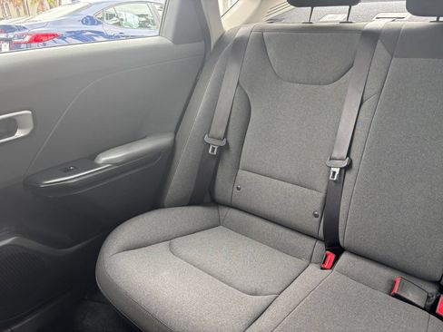 Used 2025 Kia K4 FWD image 38