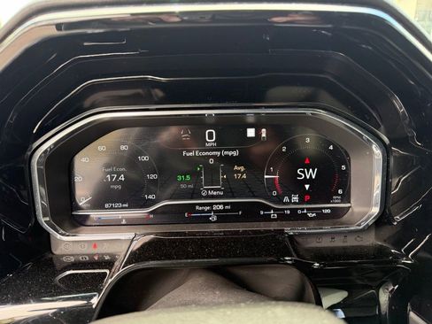 Used 2022 GMC Sierra 1500 Elevation w/ Elevation Premium Package AWD/4WD image 10