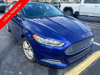 Used 2014 Ford Fusion SE FWD video 1