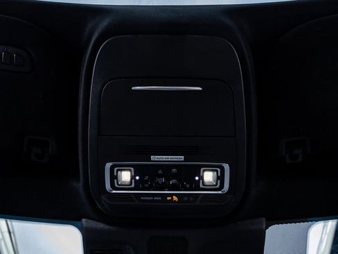 Used 2025 Lincoln Navigator L Reserve w/ Jet Appearance Package image 29