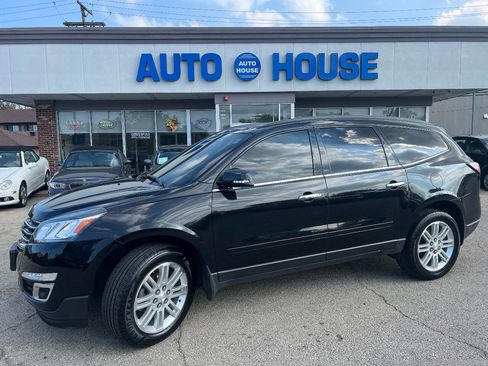 Used 2015 Chevrolet Traverse LT w/ Style and Technology Package image 1