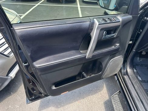 Used 2019 Toyota 4Runner SR5 Premium AWD/4WD image 23