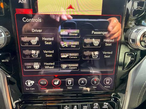 Used 2019 RAM 1500 Limited AWD/4WD image 29