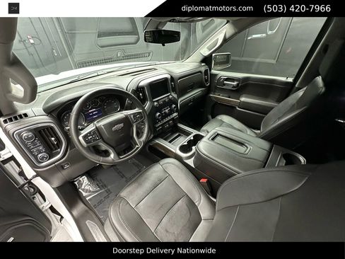 Used 2021 Chevrolet Silverado 1500 LT Trail Boss w/ Convenience Package II image 15