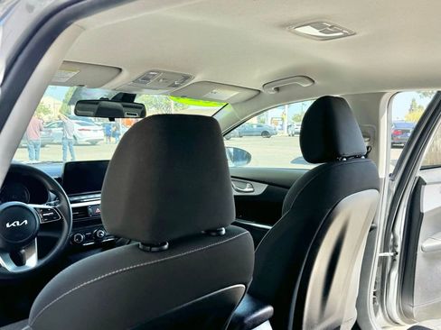 Used 2024 Kia Forte LXS image 17