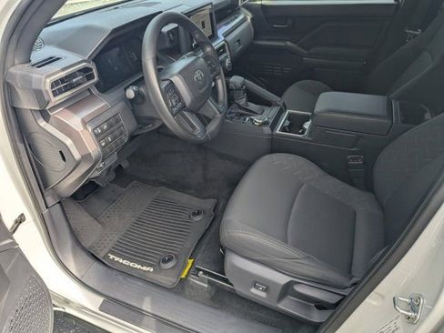Used 2024 Toyota Tacoma SR5 AWD/4WD image 9