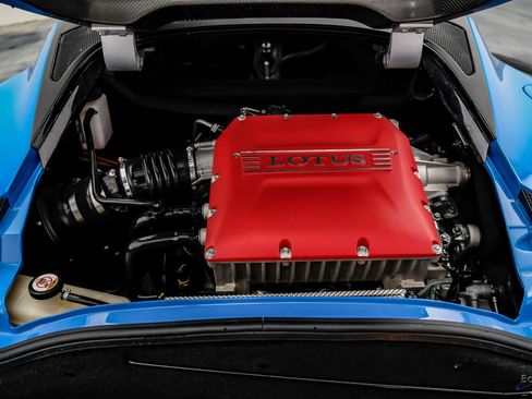 Used 2021 Lotus Evora image 3