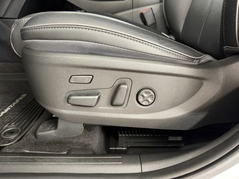 Used 2023 Hyundai Santa Fe Limited AWD/4WD image 14