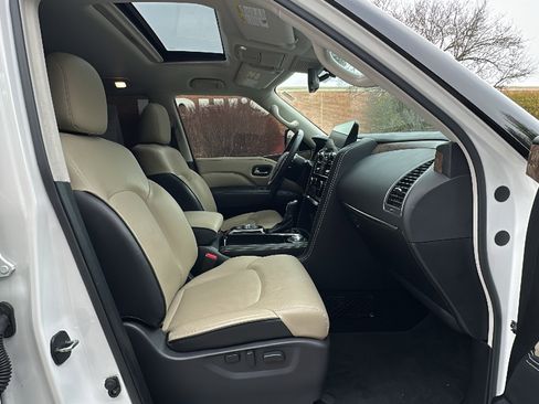 Used 2023 INFINITI QX80 Premium Select w/ Cargo Package image 25