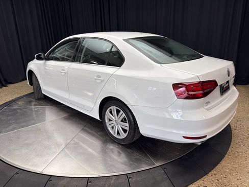 Used 2017 Volkswagen Jetta S image 6