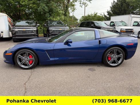 Used 2005 Chevrolet Corvette Coupe w/ Preferred Equipment Group RWD image 4