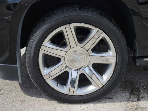 Used 2020 Cadillac Escalade Premium Luxury image 9