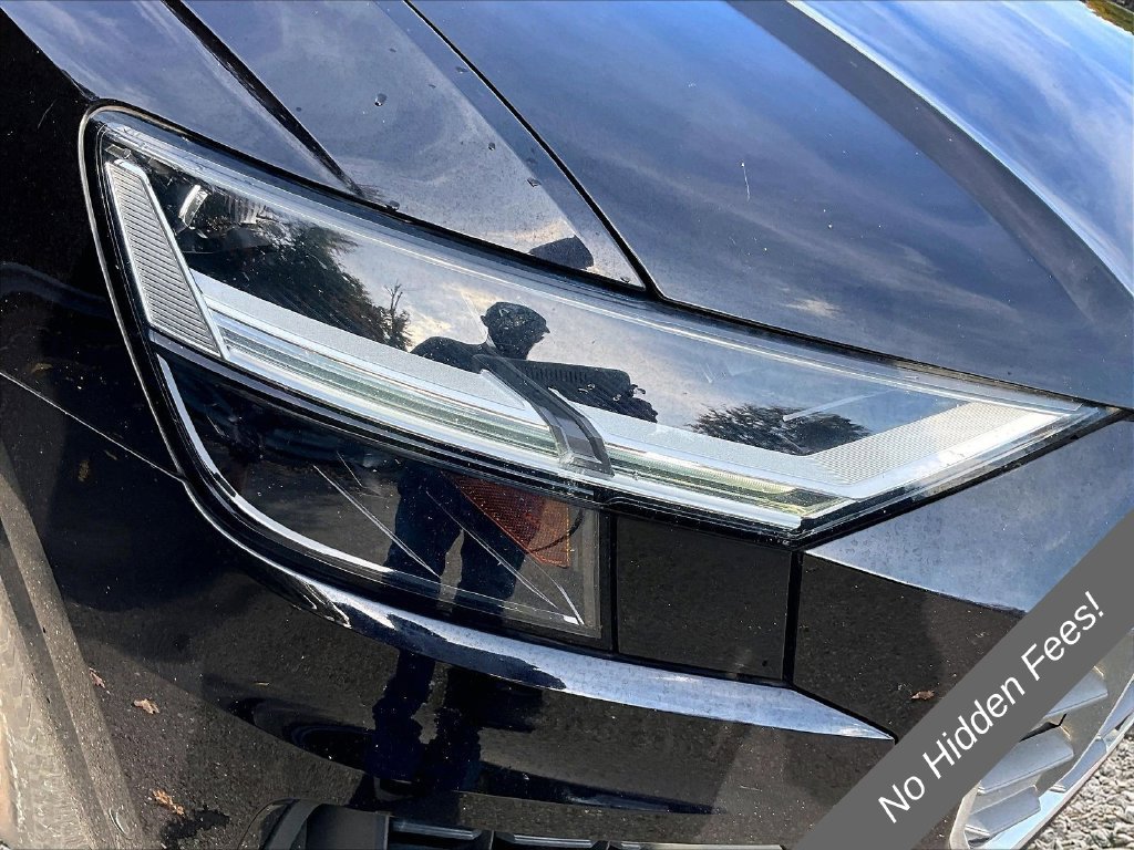 Used 2019 Audi Q8 Premium Plus AWD/4WD image 25