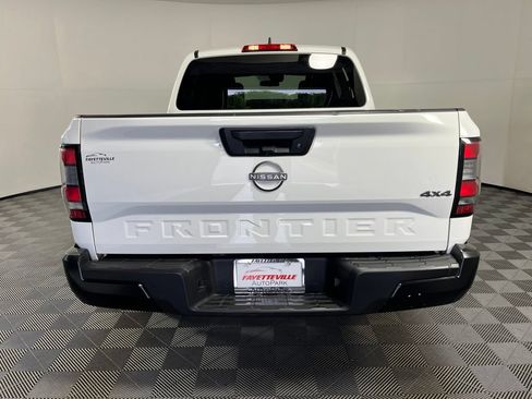 Used 2022 Nissan Frontier S AWD/4WD image 7
