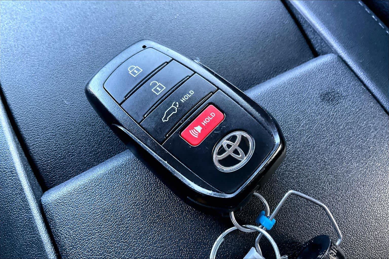 Used 2026 Toyota Highlander XLE AWD/4WD image 15