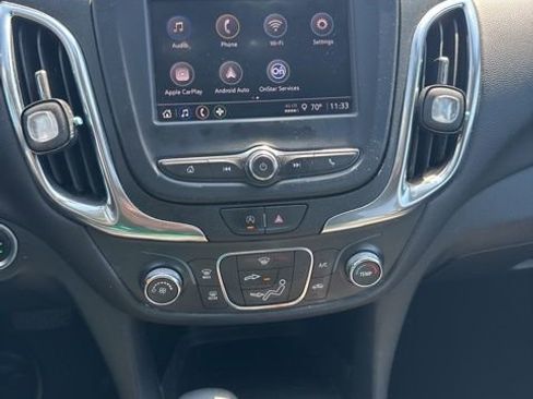 Used 2022 Chevrolet Equinox LT FWD image 12