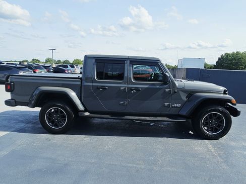 Used 2022 Jeep Gladiator Overland w/ Popular Equipment Package AWD/4WD image 6