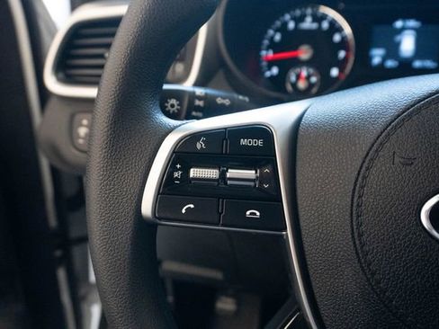 Used 2020 Kia Sorento LX FWD image 20