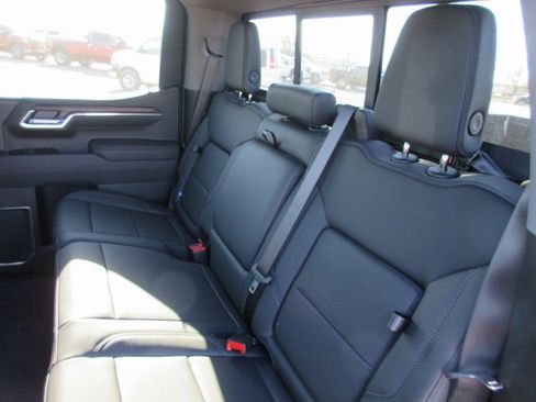 New 2026 GMC Sierra 1500 SLT w/ SLT Premium Plus Package image 15