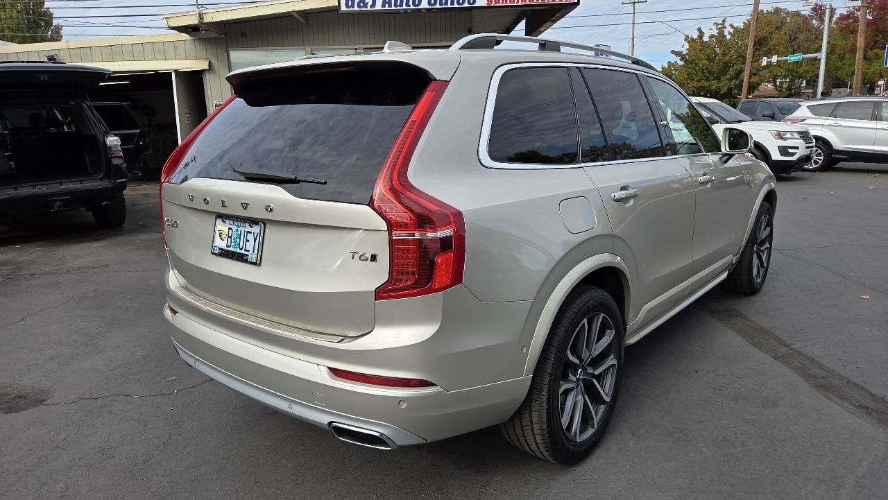 Used 2016 Volvo XC90 T6 Momentum w/ Momentum Plus Package AWD/4WD image 8