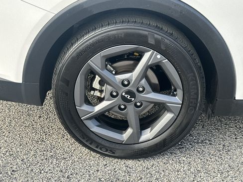Used 2025 Kia K4 FWD image 17