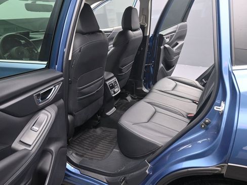 Used 2022 Subaru Forester Touring image 17